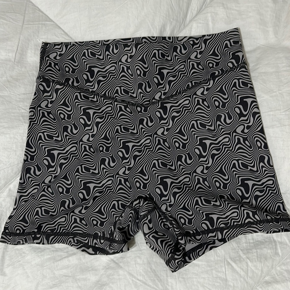 Balance Athletica Black & Gray Swirl Athletic Shorts